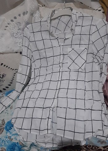 Uzun Kollu Ekose Desenli Kadın Gömlek