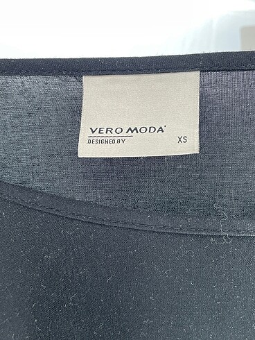xs Beden siyah Renk Vero Moda T-shirt %70 İndirimli.