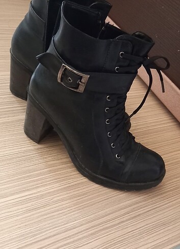 Topuklu bot - Görsel 2