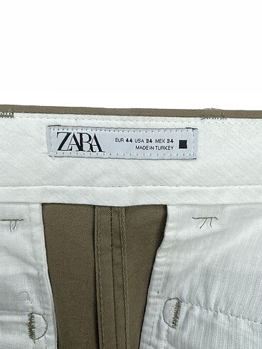 44 Beden yeşil Renk Zara Kumaş Pantolon %70 İndirimli.
