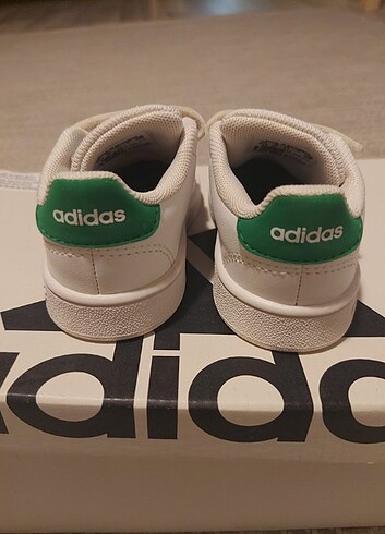 21 Beden Adidas marka yeni gibi bebek spor ayakkabi