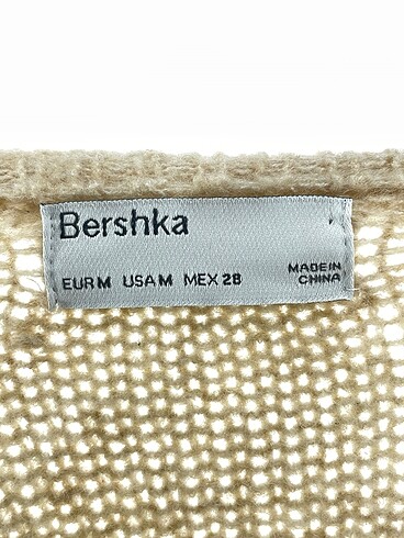 m Beden ten rengi Renk Bershka Kazak / Triko %70 İndirimli.