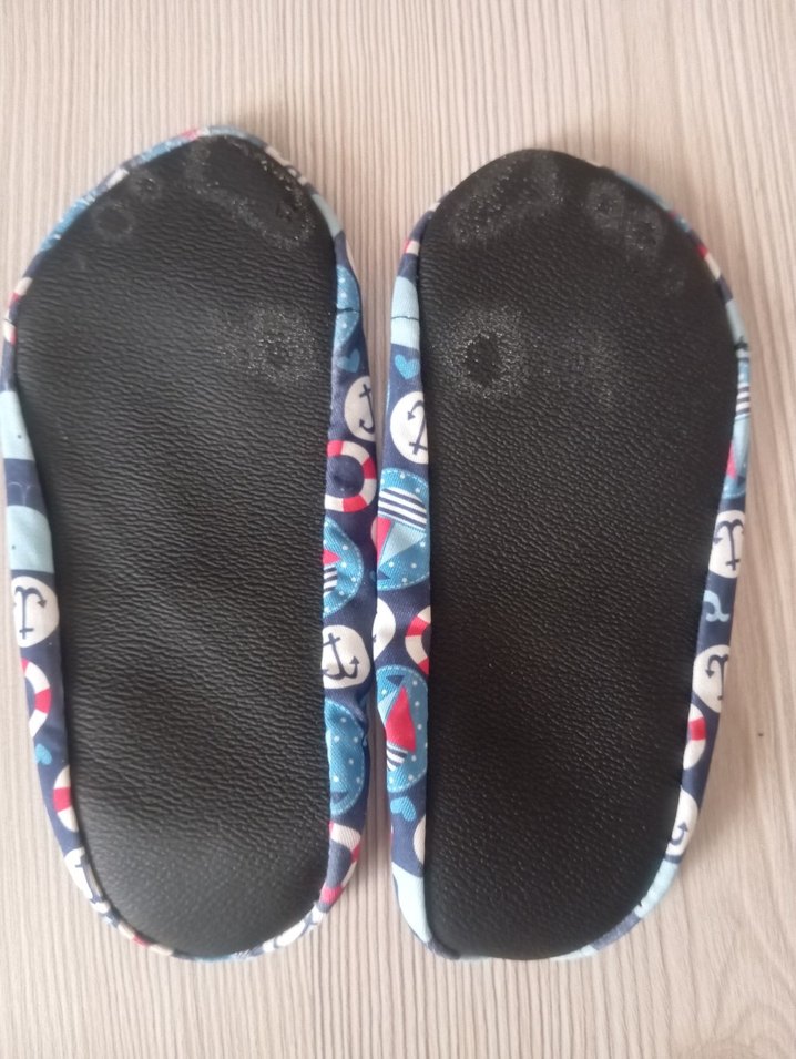 Düğmeli Mavi Desenli Erkek Bebek Patik - Görsel 2