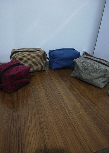 Kahverengi Kareli Fermuarlı Makyaj Çantası - Görsel 4