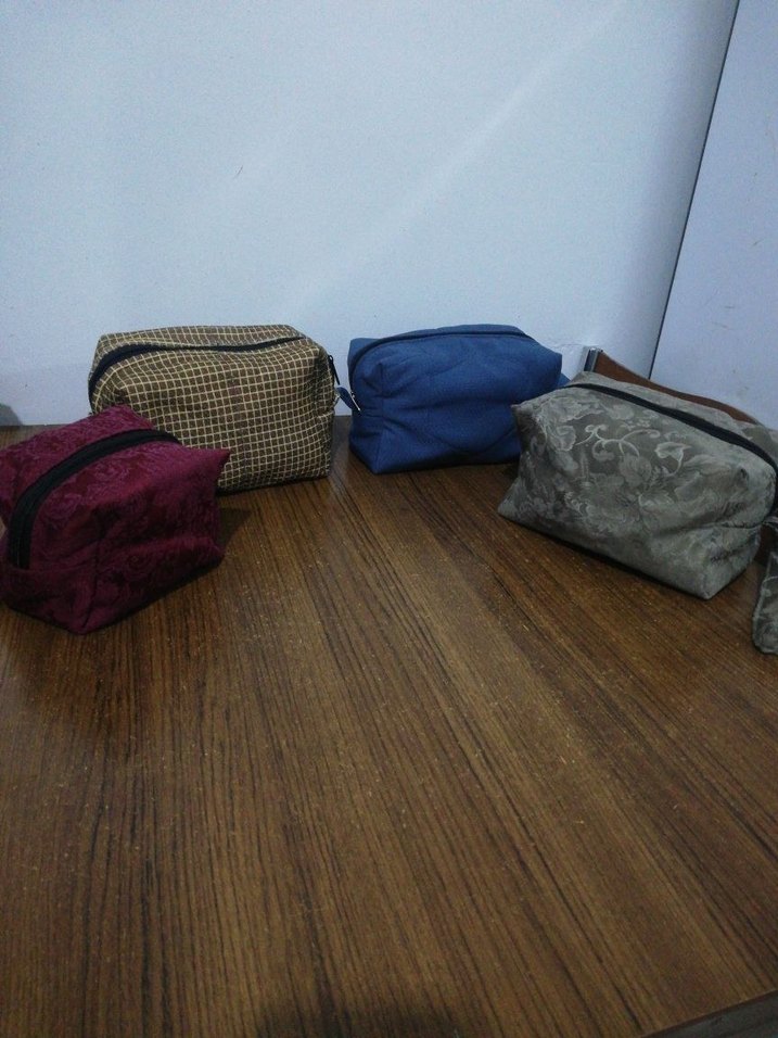 Kahverengi Kareli Fermuarlı Makyaj Çantası - Görsel 4