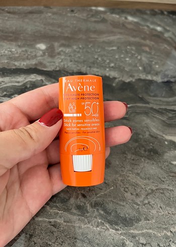 Avène SPF 50+ Hassas Bölge Stick Güneş Koruyucu