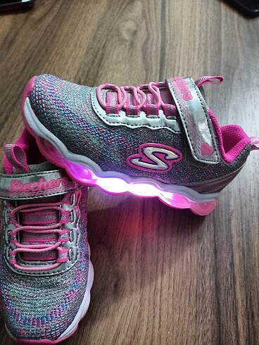 Orjinal Skechers spor ayakkabı