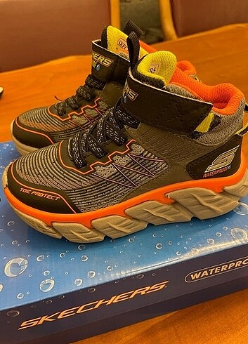 Skechers çocuk bot
