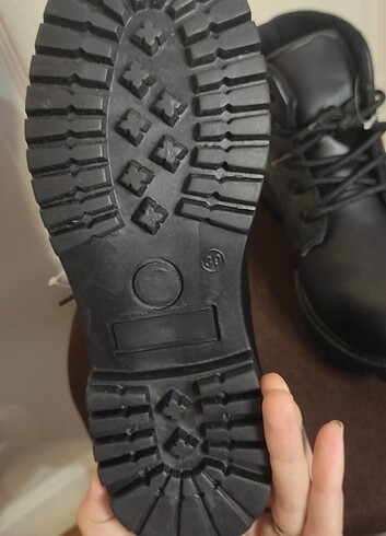 LC Waikiki Bot sıfır