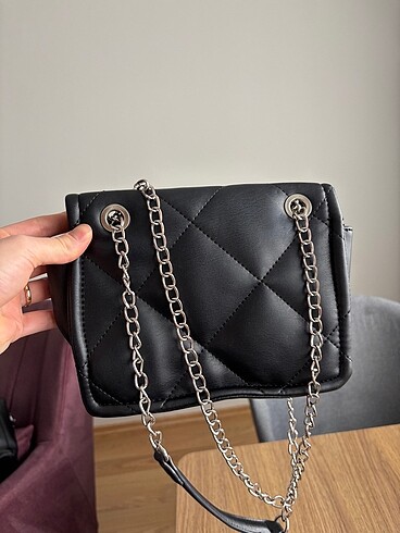  Beden Stradivarius siyah çanta