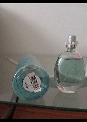 Victoria's Secret Aqua Kiss vücut spreyi - Görsel 3