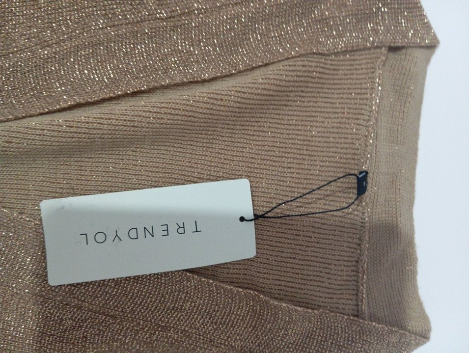 Kahverengi Parlak V Yaka Kadın Hırka - Görsel 2