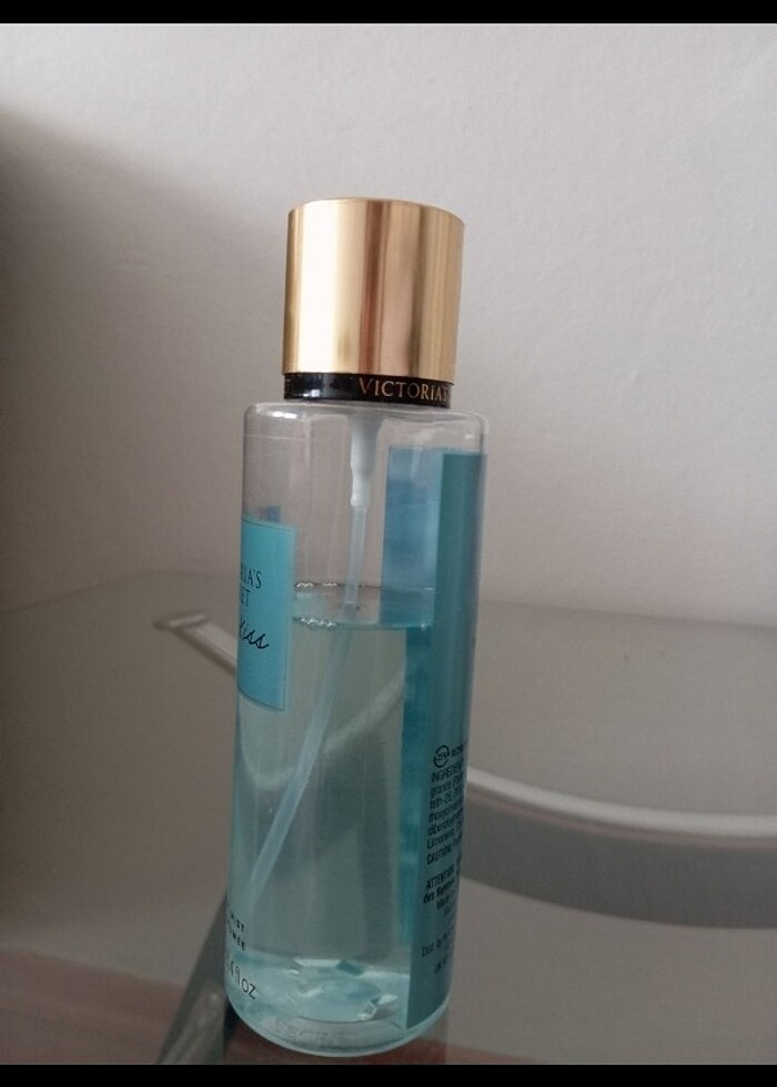 Victoria's secret aqua Kiss vücut spreyi - Görsel 2
