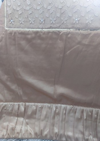 Nakışlı Bej Parlak Yatak Örtüsü - Görsel 5