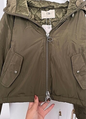 Mevsimlik mont kapşonlu - Görsel 6