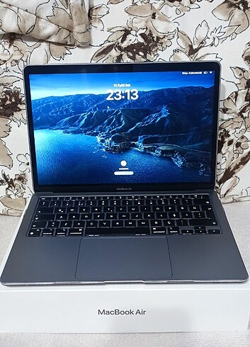 MACBOOK AİR M1 LAPTOP