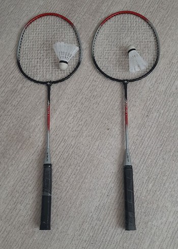 Gri Badminton Raketi ve Tüy Topu Seti