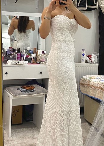 Straplez Beyaz inci ve payetli abiye - Görsel 3