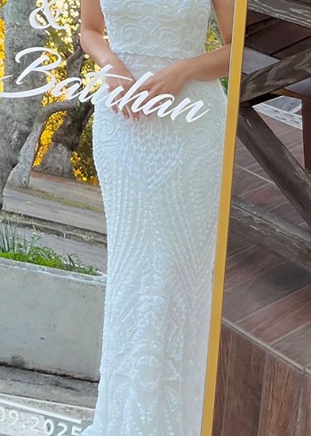 Straplez Beyaz inci ve payetli abiye - Görsel 4