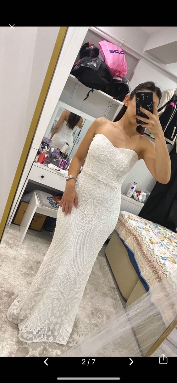 Straplez Beyaz inci ve payetli abiye - Görsel 2