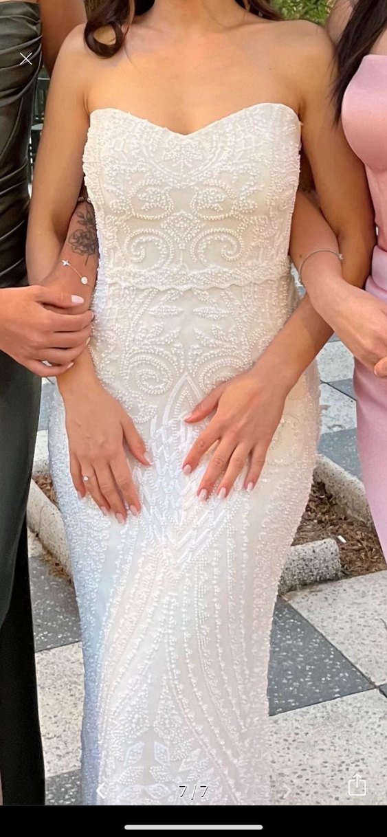 Straplez Beyaz inci ve payetli abiye - Görsel 5