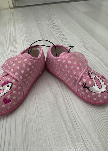 Kız Çocuk Pembe Nakışlı Panduf - Görsel 2