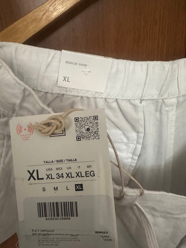 Beyaz Keten Şort - Görsel 3