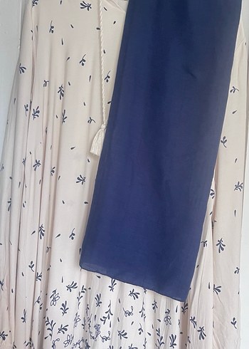 LC Waikiki Bohem Uzun Kollu Bağcıklı V Yaka Elbise