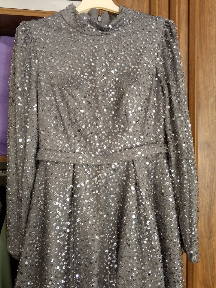 Pullu Gri Uzun Kollu Uzun Elbise - Görsel 5