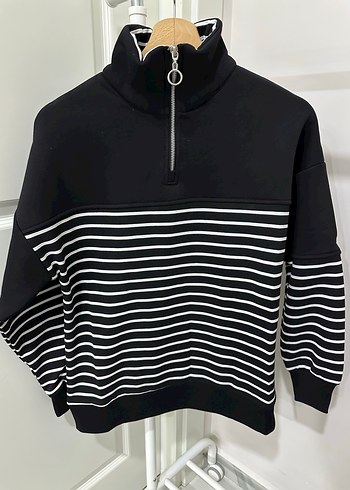 Yarım Fermuarlı Siyah Çizgili Kadın Sweatshirt