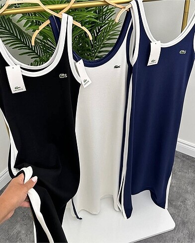 m Beden Siyah Lacoste Elbise