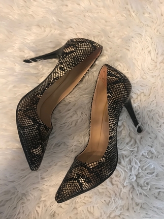 Diğer Yılan desen stiletto