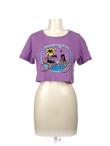 Koton T-shirt %70 İndirimli.