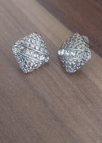 Gri Parlak Mini Vintage Küpe