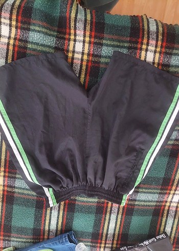 Erkek Çok Renkli Mini Bol Kesim Yüzme Şortu - Görsel 2