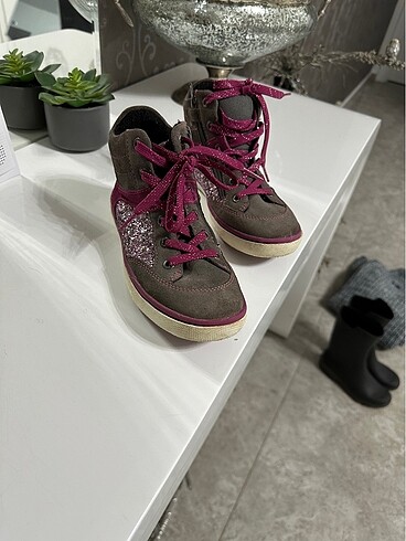 Salomon Salamander gri taube renk