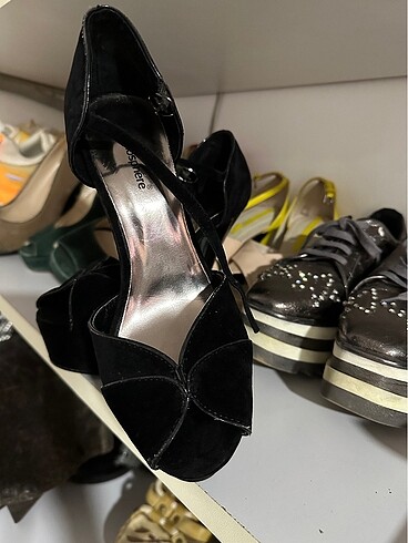 Primark Dolapta bekledi