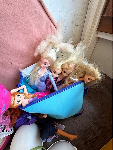 Barbie Büyük bir çanta oyuncak var