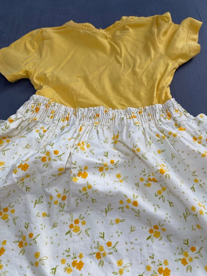 Sarı Çiçekli Kız Çocuk Elbise - Görsel 4