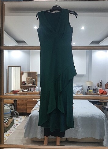  Yeşil elbise