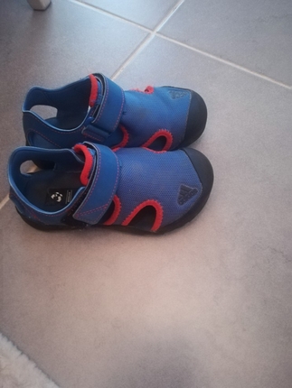 Adidas çocuk sandalet 