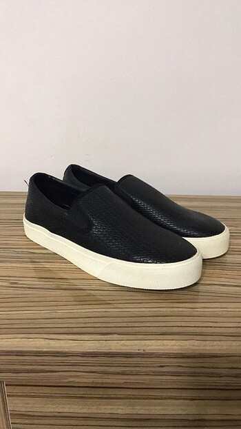 Zara Sneaker
