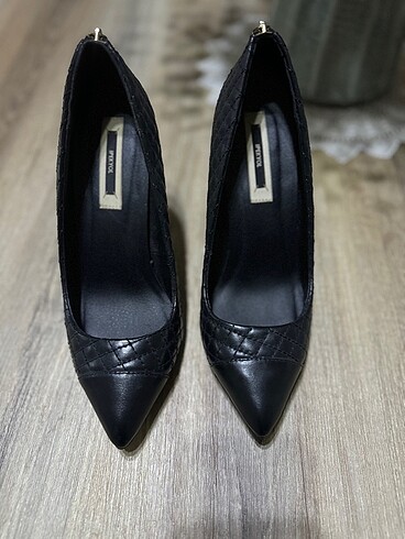 Sıfır İpekyol stiletto