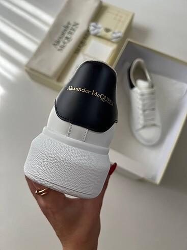 Alexander McQueen Alexander Mcqueen