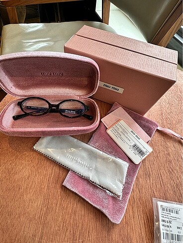 Miu Miu Miu Miu Sunglasses