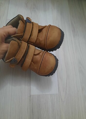 Ayakkabı dünyası 22 numara bebek bot