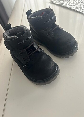 23 numara skechers bot