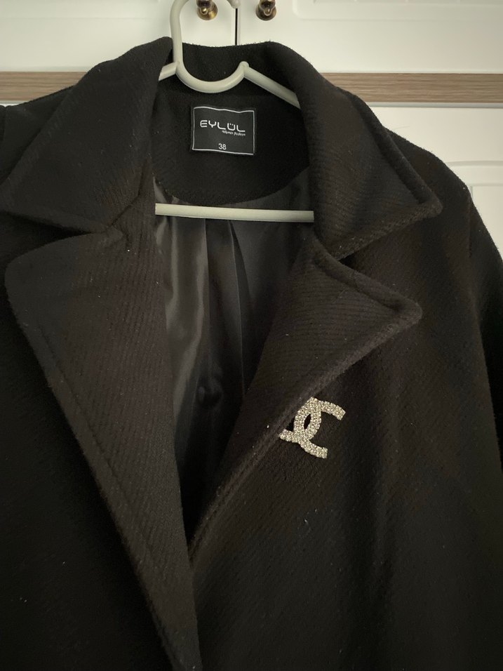 Siyah Uzun Kaban - Görsel 2