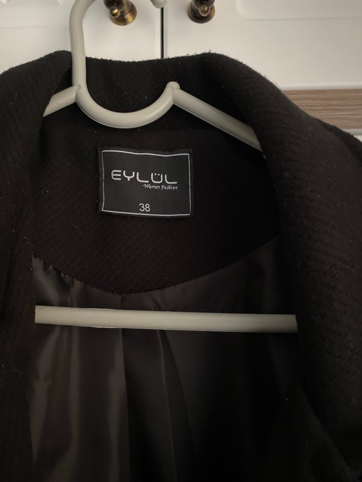 Siyah Uzun Kaban - Görsel 3