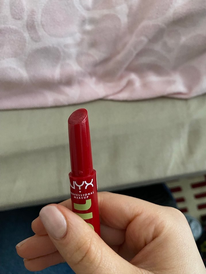 NYX Parlak Kırmızı Dudak Parlatıcısı - Görsel 4